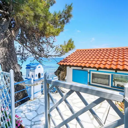 Agyrovoli Tatil Evi *